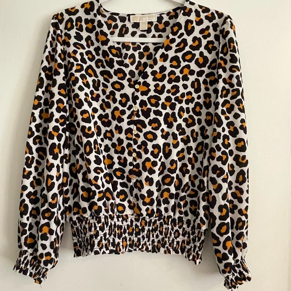 Michael Kors Animal Print Top 🐅🦏🦓 like new size Medium - Picture 1 of 2